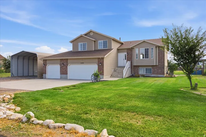 5594 S 6950 W, Hooper, Utah 84315
