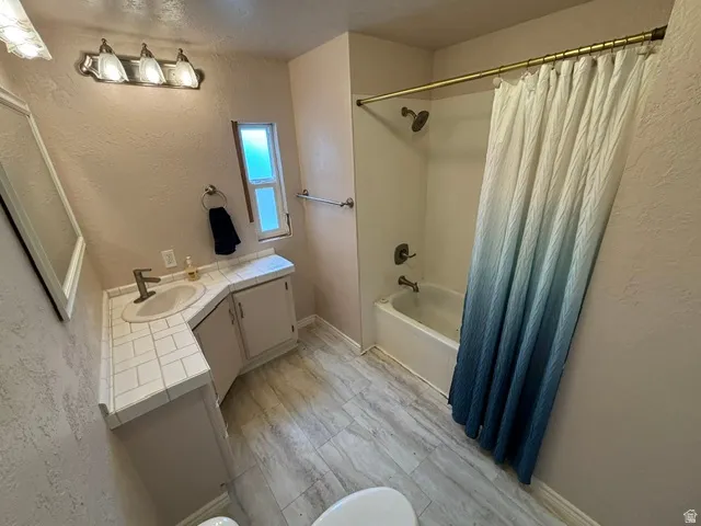 1200 N Church St #28, Layton, Utah 84041