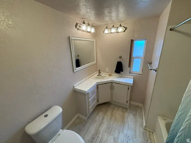 1200 N Church St #28, Layton, Utah 84041