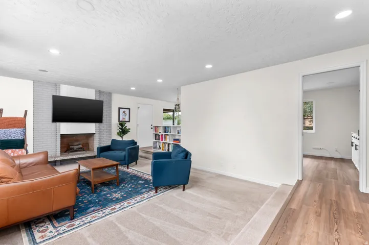 806 Vista Dr, South Ogden, Utah 84403