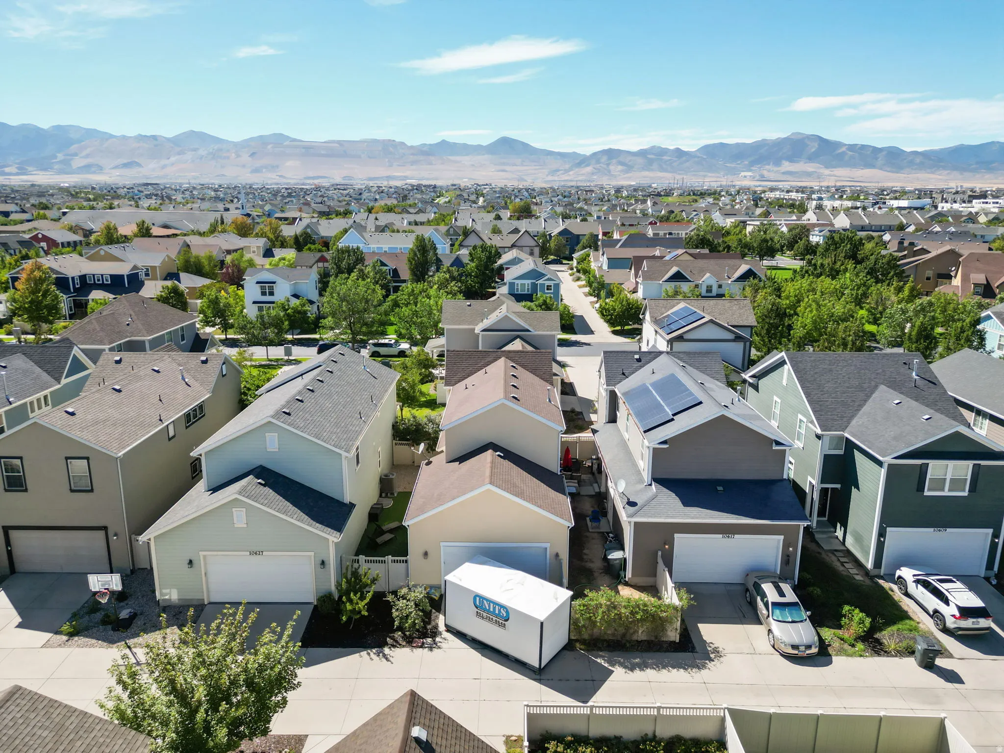 Expansive neighborhood setting with distant mountain scenery
