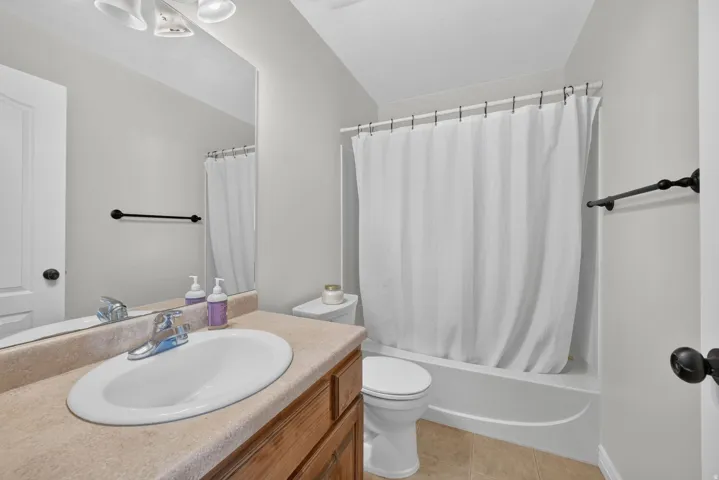 Full second bathroom upstairs