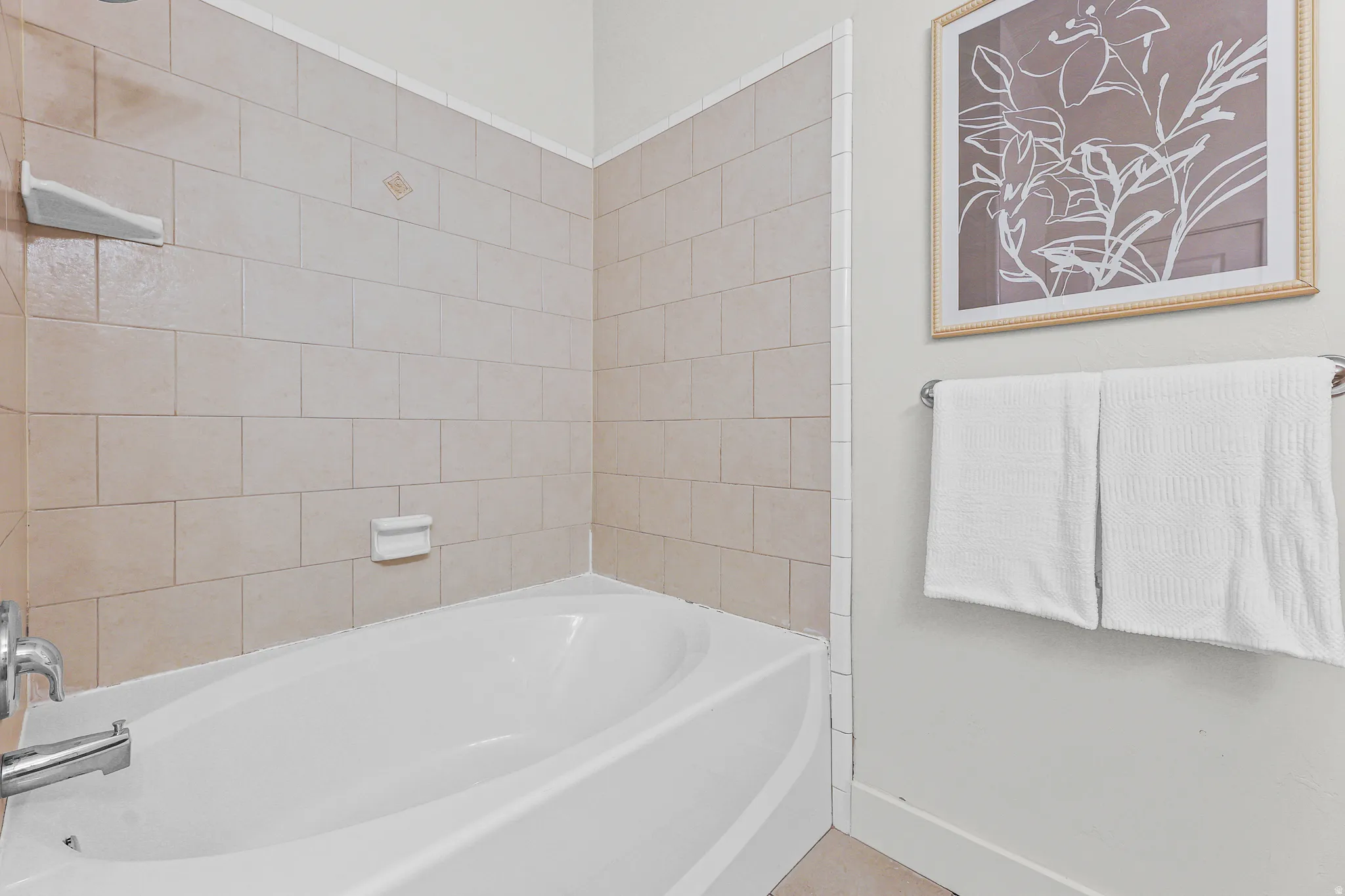 Primary Suite Bathroom
