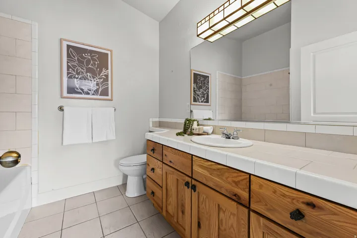 Primary Suite Bathroom