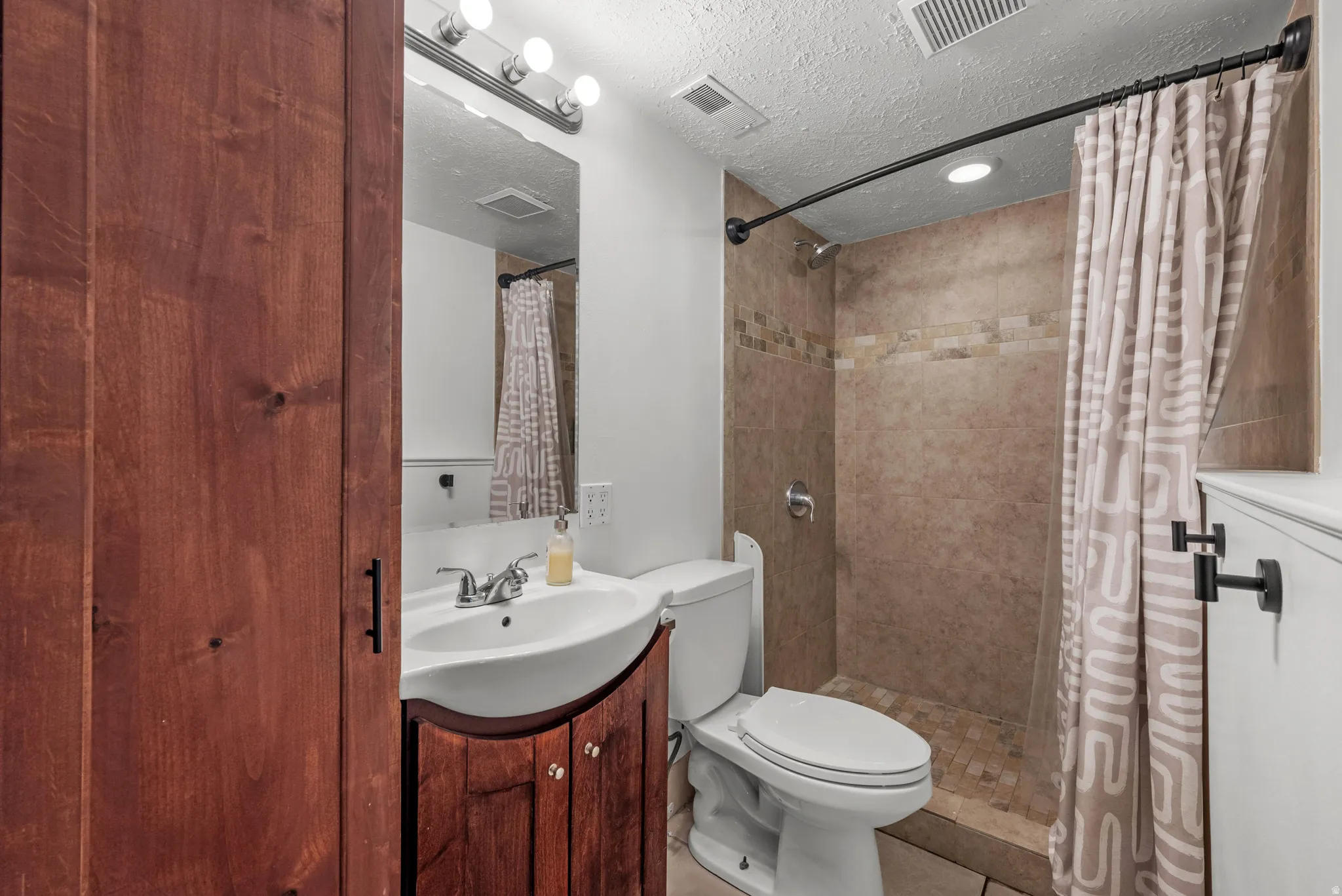 Downstairs Bathroom