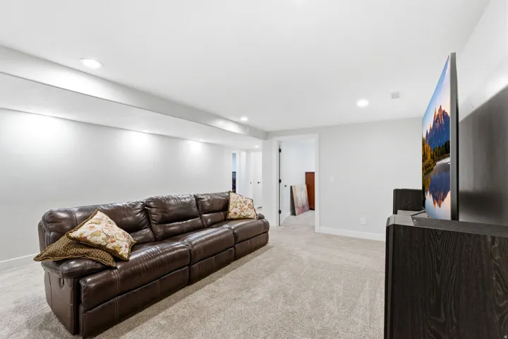 533 W Moonlight Dr, Erda, Utah 84074