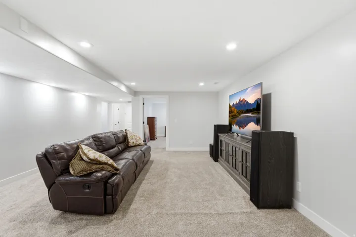 533 W Moonlight Dr, Erda, Utah 84074