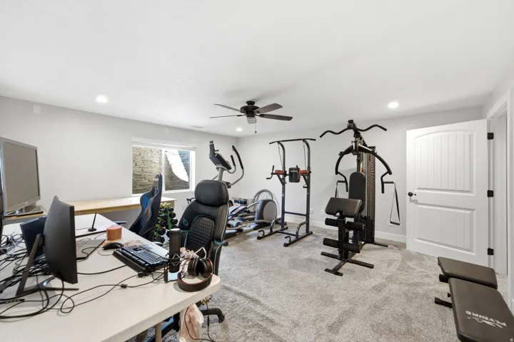 Large bedroom, also wired for surround sound / Home theater