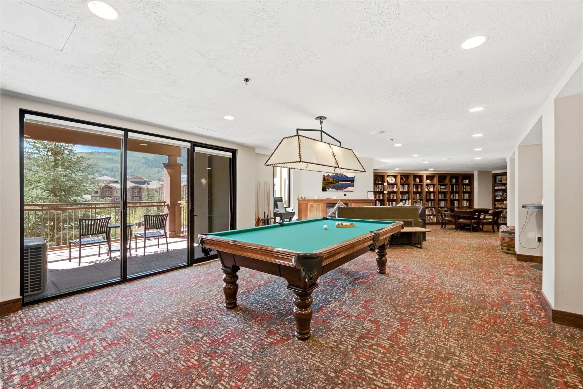 Owner's Lounge