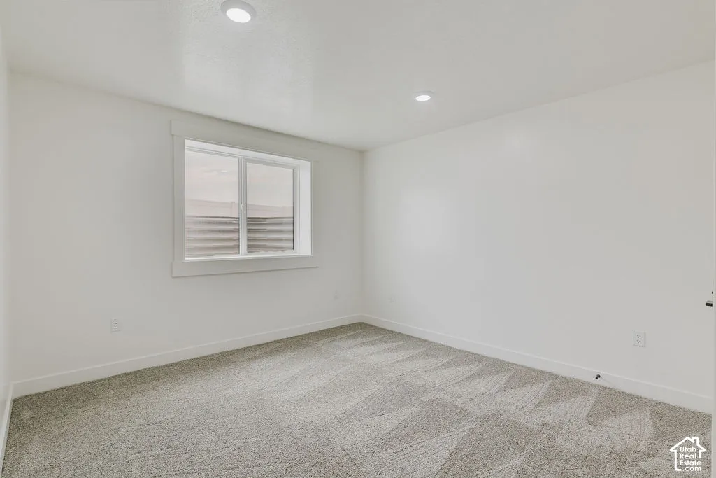 ADU Bedroom allowing good light into the room as the ground is only half way up the window.