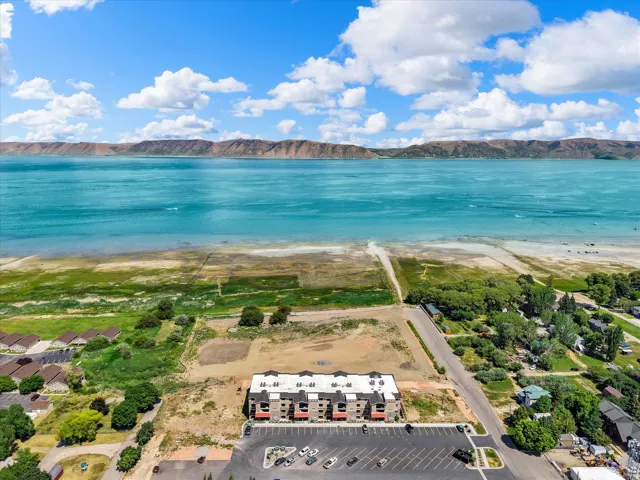 126 S Waters Edge Ln, Garden City, Utah 84028