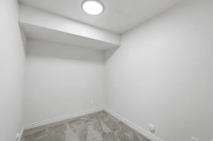 1424 N Spring Mountain Dr, Springville, Utah 84663