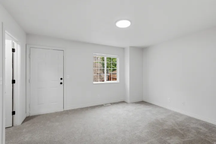 1424 N Spring Mountain Dr, Springville, Utah 84663