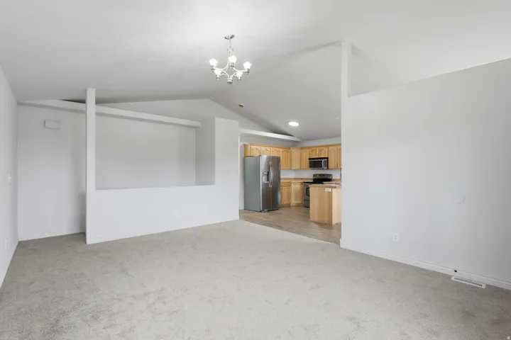1424 N Spring Mountain Dr, Springville, Utah 84663