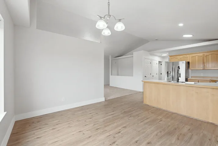 1424 N Spring Mountain Dr, Springville, Utah 84663