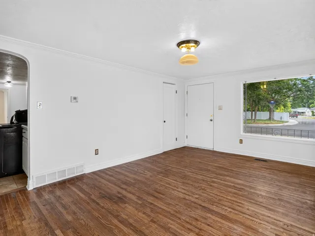 Empty room