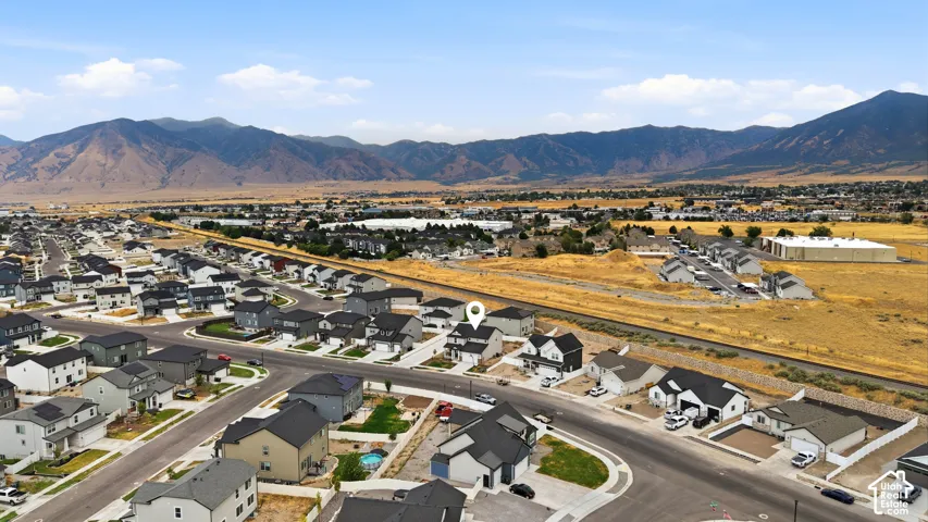 Residential community with mountainous backdrop