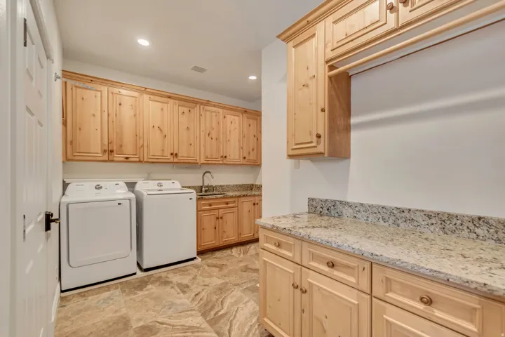 670 S Oak Dr, Woodland Hills, Utah 84653