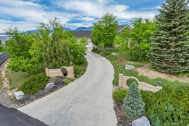 670 S Oak Dr, Woodland Hills, Utah 84653