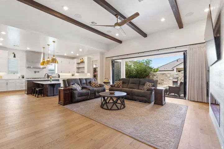 3834 S Mckenzie Ln, Washington, Utah 84780