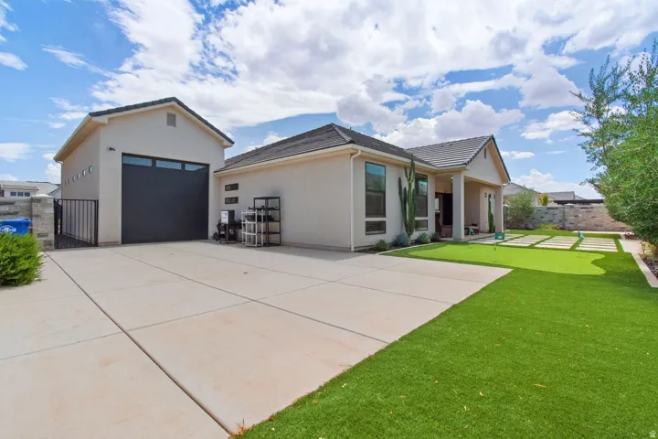 3834 S Mckenzie Ln, Washington, Utah 84780