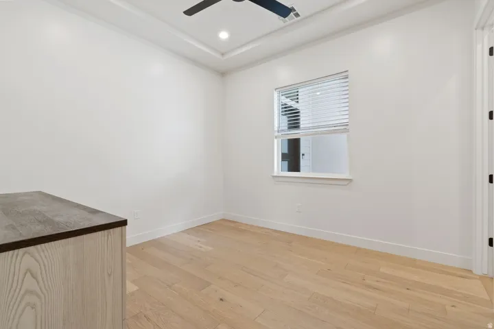 2nd Bedroom with En Suite bath