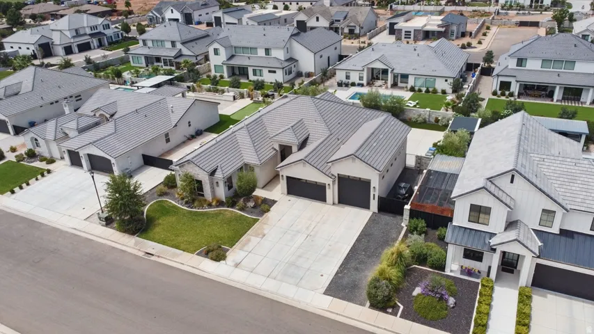 3834 S Mckenzie Ln, Washington, Utah 84780