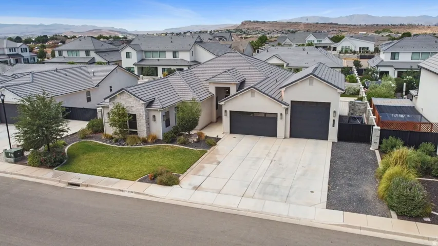 3834 S Mckenzie Ln, Washington, Utah 84780