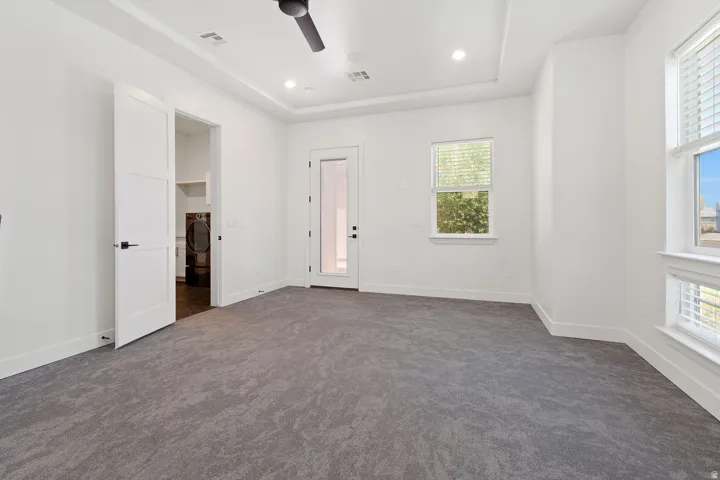 Office/bonus room with outside entrance