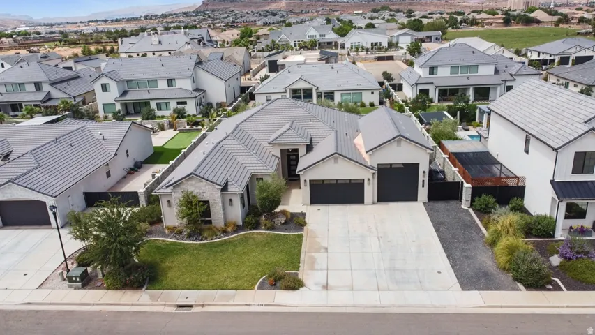 3834 S Mckenzie Ln, Washington, Utah 84780