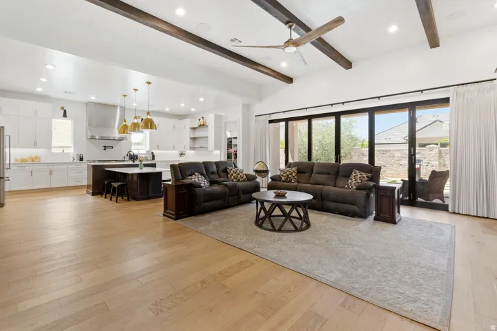3834 S Mckenzie Ln, Washington, Utah 84780