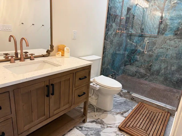 Primary Bathroom/Shower