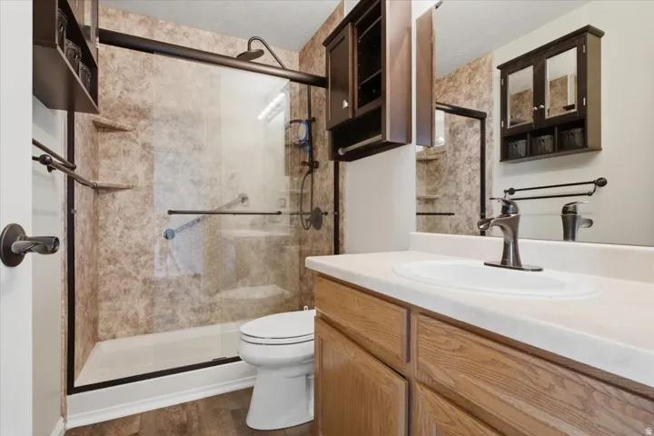 5258 W Cool Water Way, West Jordan, Utah 84088