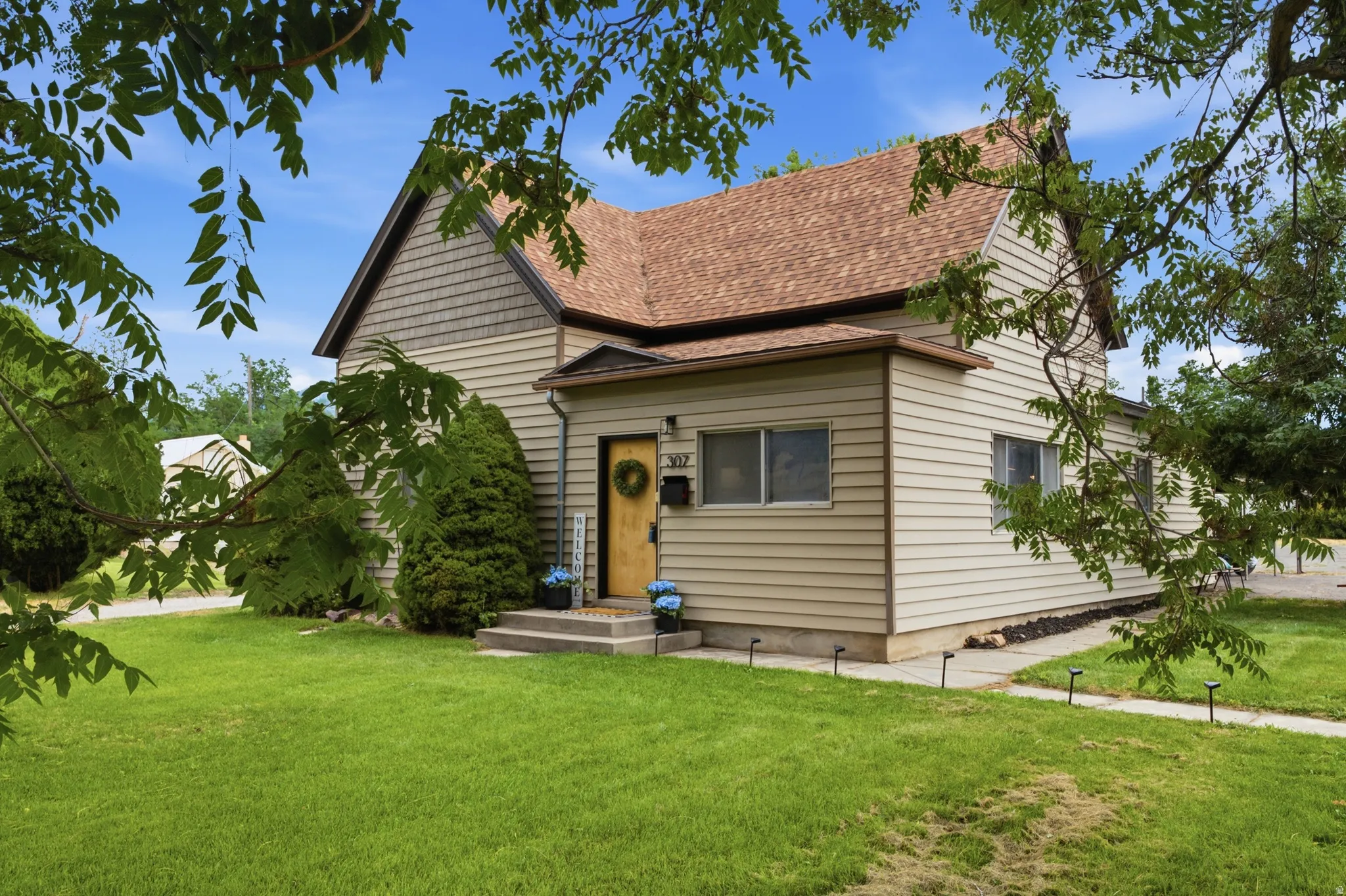 Charming home nestled in a quiet Springville neighborhood.