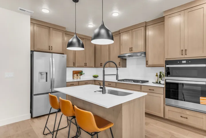 773 S Greenway Dr, Springville, Utah 84663