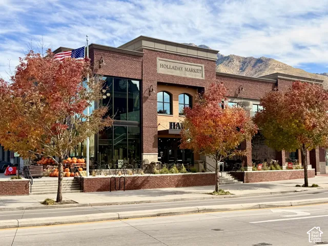Harmons Grocery store is just around the corner and oh so convenient!