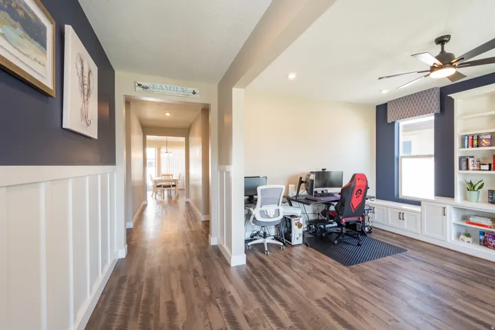 3044 S Edgewater Ln, Syracuse, Utah 84075