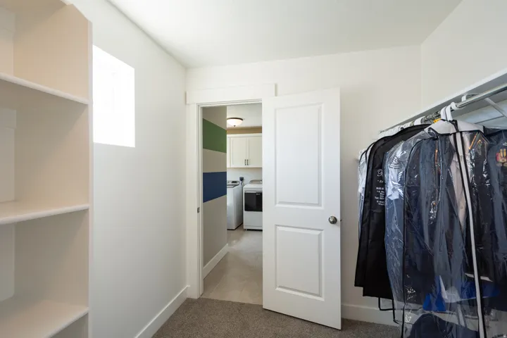 3044 S Edgewater Ln, Syracuse, Utah 84075