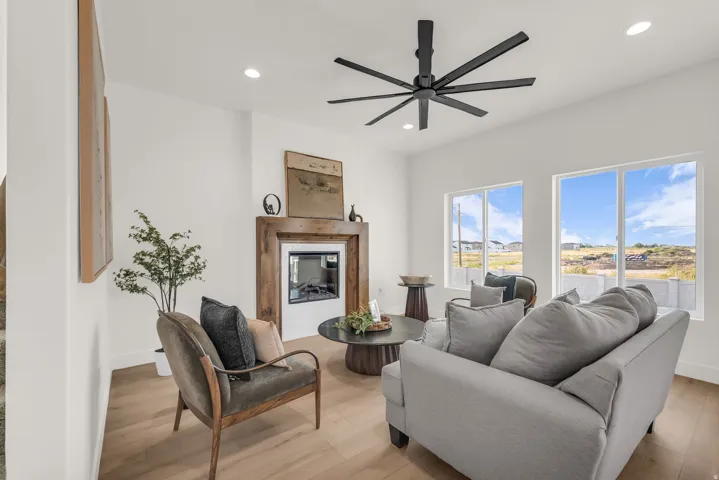 3644 W Collingwood Dr, Taylor, Utah 84401