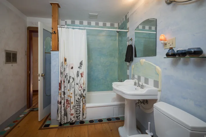 232 E 100 S, Moab, Utah 84532