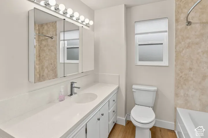 Primary Full Bathroom