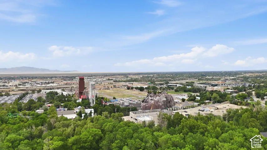 Close to Lagoon Amusement Center