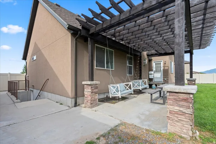 771 W Meadow Side Dr, Saratoga Springs, Utah 84045
