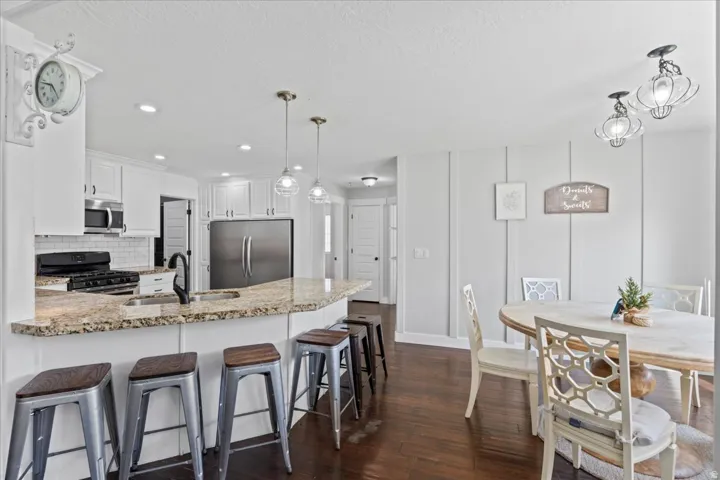 771 W Meadow Side Dr, Saratoga Springs, Utah 84045