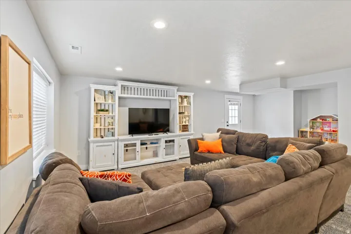 771 W Meadow Side Dr, Saratoga Springs, Utah 84045