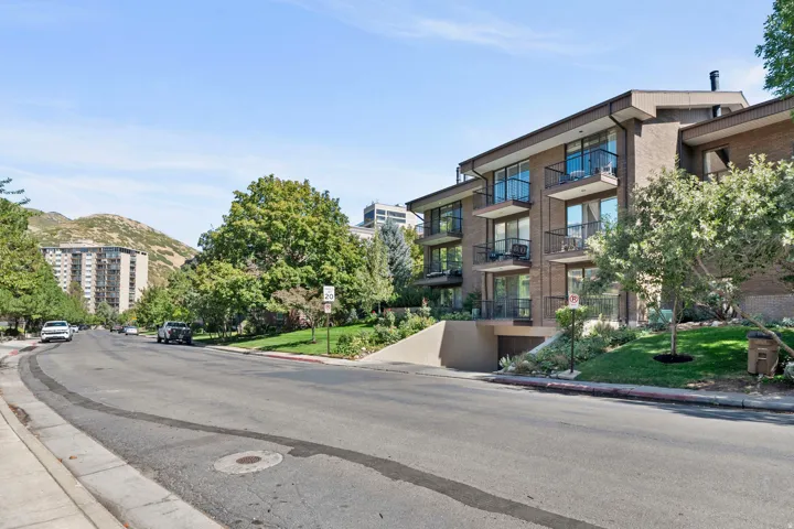 939 S Donner Way #307, Salt Lake City, Utah 84108