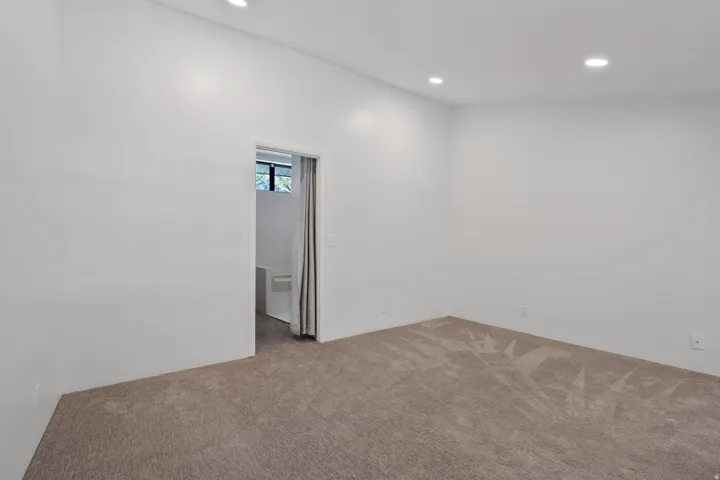 939 S Donner Way #307, Salt Lake City, Utah 84108