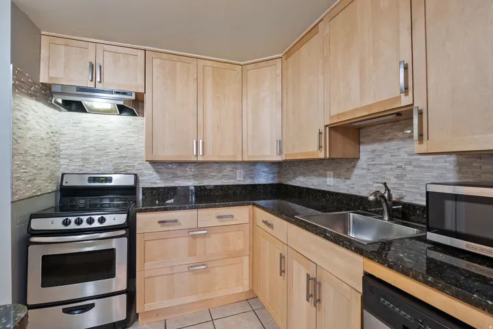 939 S Donner Way #307, Salt Lake City, Utah 84108