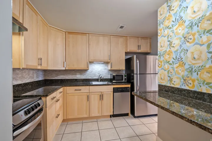 939 S Donner Way #307, Salt Lake City, Utah 84108
