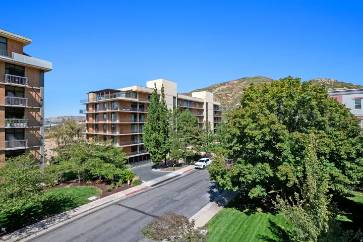 939 S Donner Way #307, Salt Lake City, Utah 84108